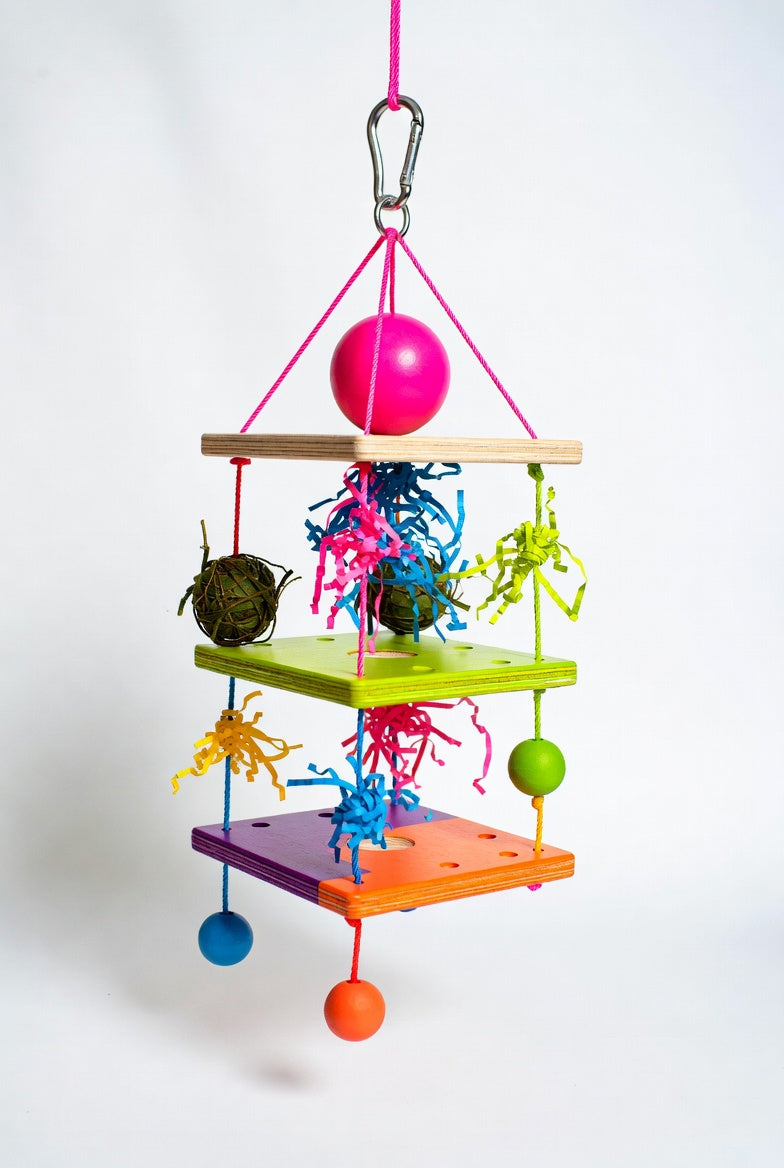 Bird Shredding & Foraging Toy – Wooden Platforms, Vine Balls & Paper Shreds
